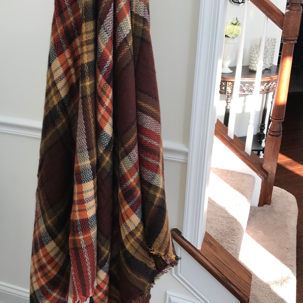 SALE✨LAST 1✨5⭐️NEW! PLAID BLANKET WRAP SHAWL SCARF - Picture 2 of 2